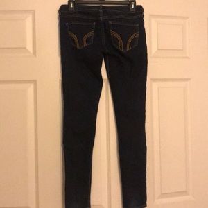 Dark wash hollister skinny jeans